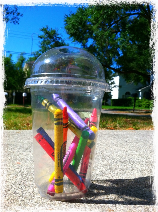 Easy Crayon Container