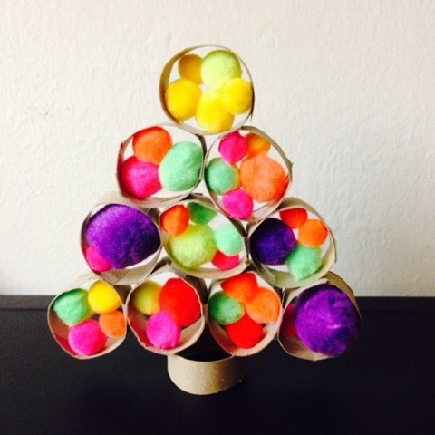 ToddlerToddler.com Holiday tree craft activity